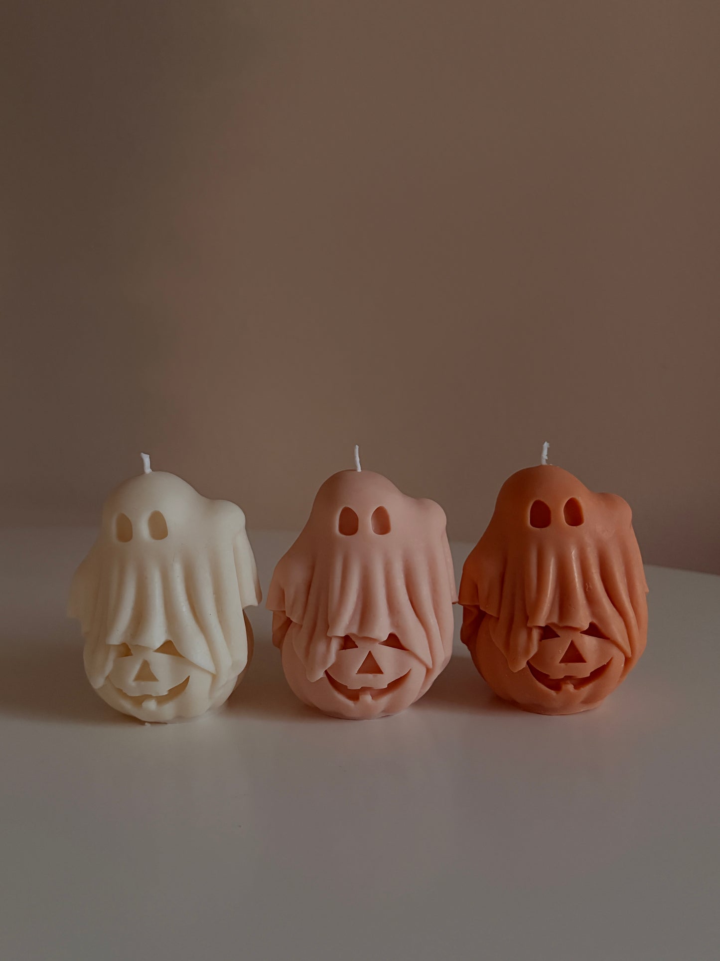 pumpkin boo - Halloween Kerze aus Rapswachs