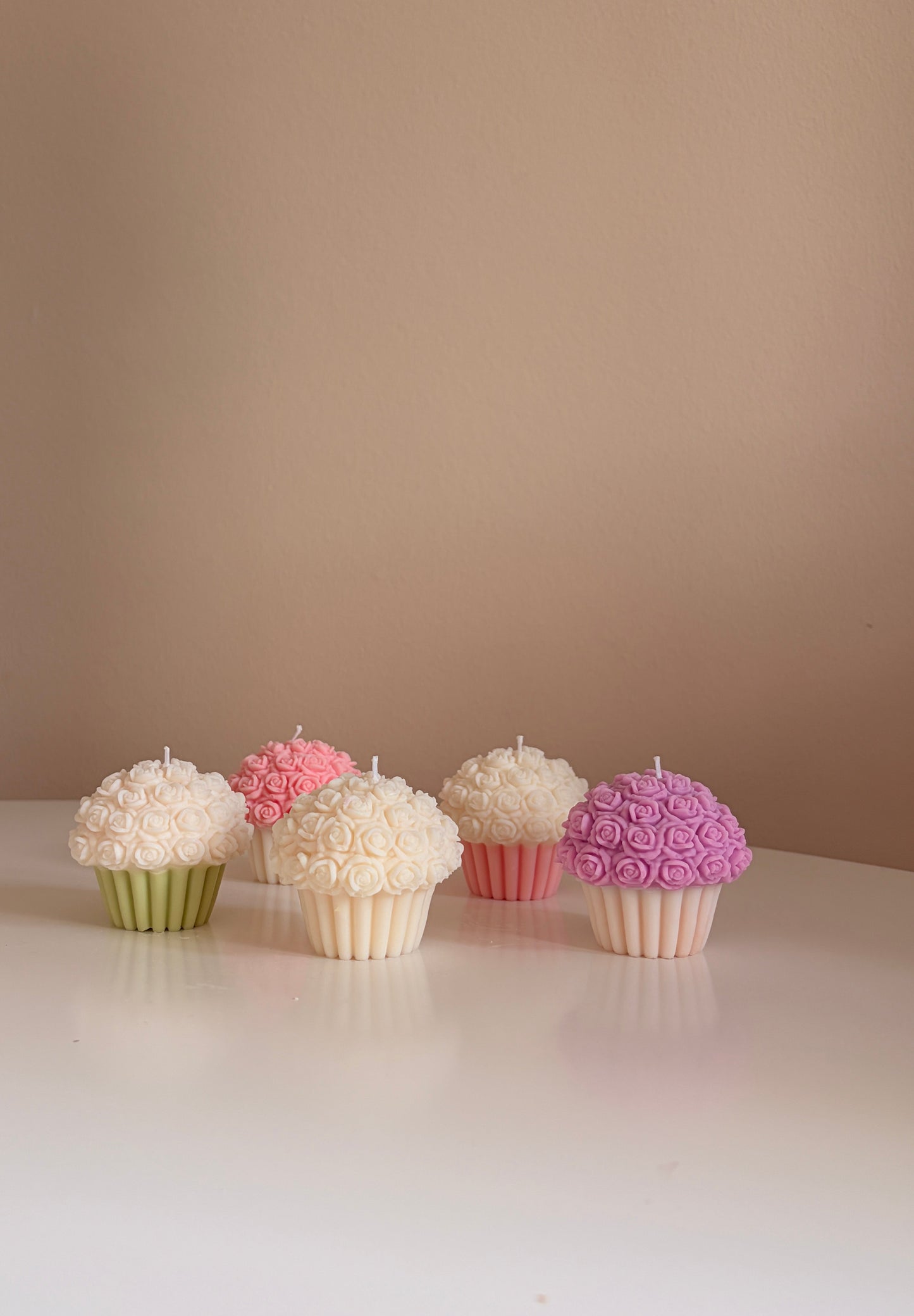 Rose Cupcake - Kerze aus Rapswachs