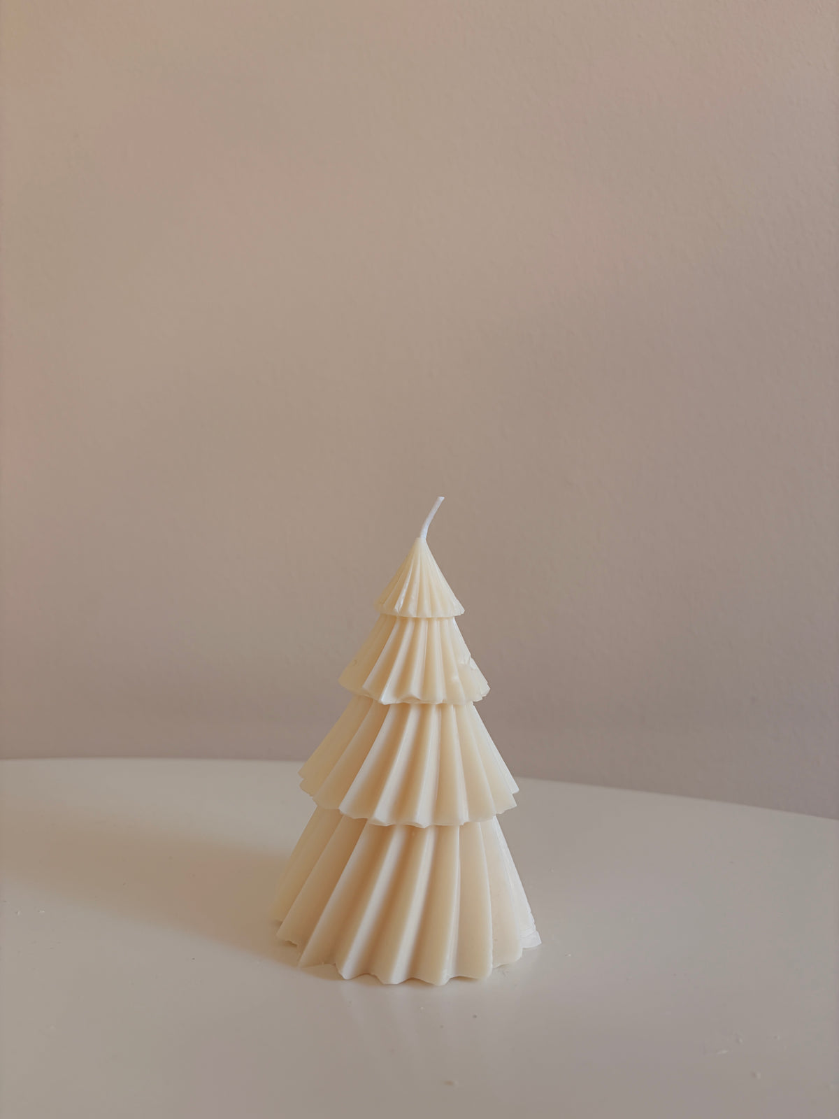 Christmas tree L - Weihnachtsbaum Kerze aus Rapswachs
