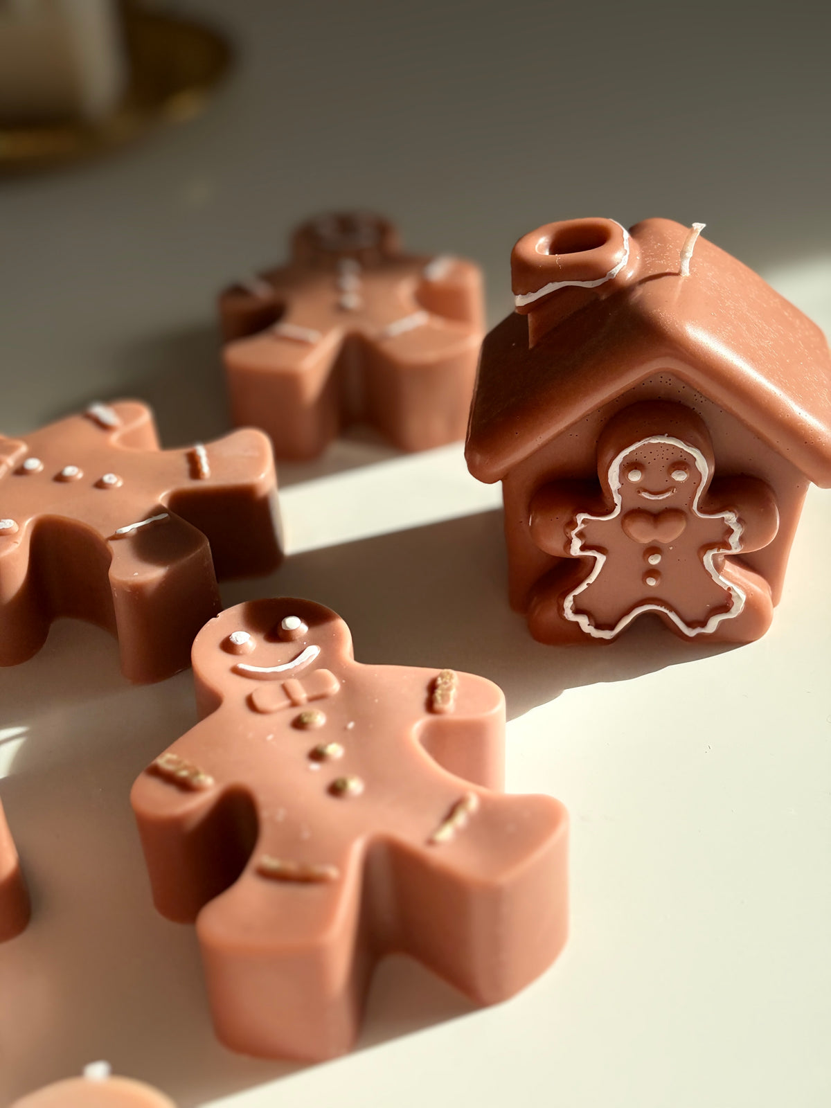 Gingerbread House - Lebkuchenhaus Kerze aus Rapswachs