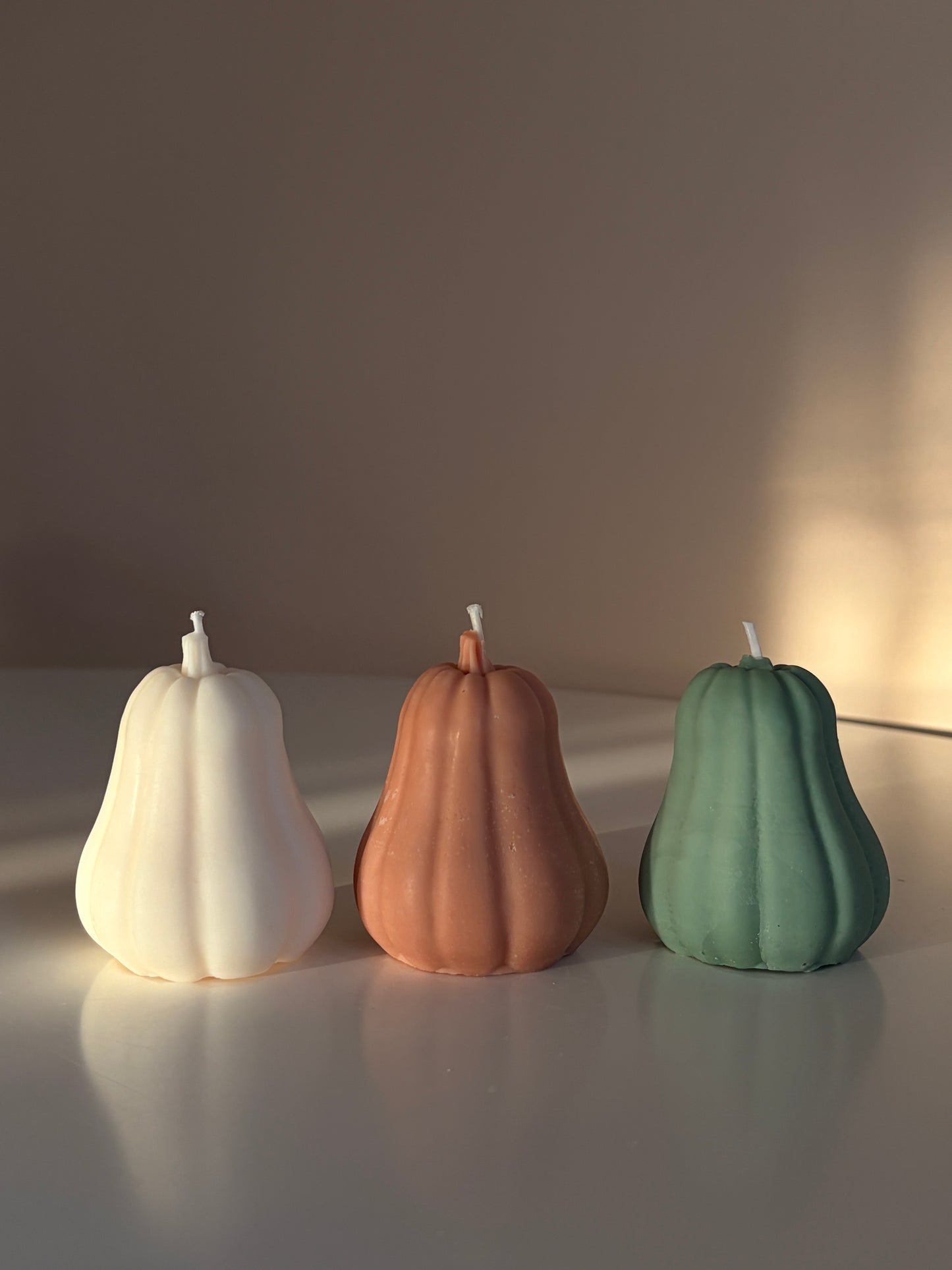 Bookin - Kerze aus Rapswachs vegan