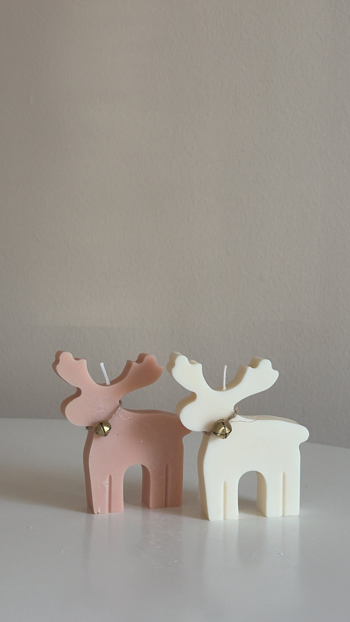 Reindeer Candle -  Rentier Kerze aus Rapswachs