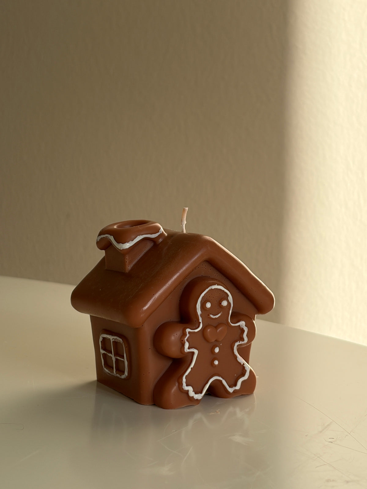 Gingerbread House - Lebkuchenhaus Kerze aus Rapswachs
