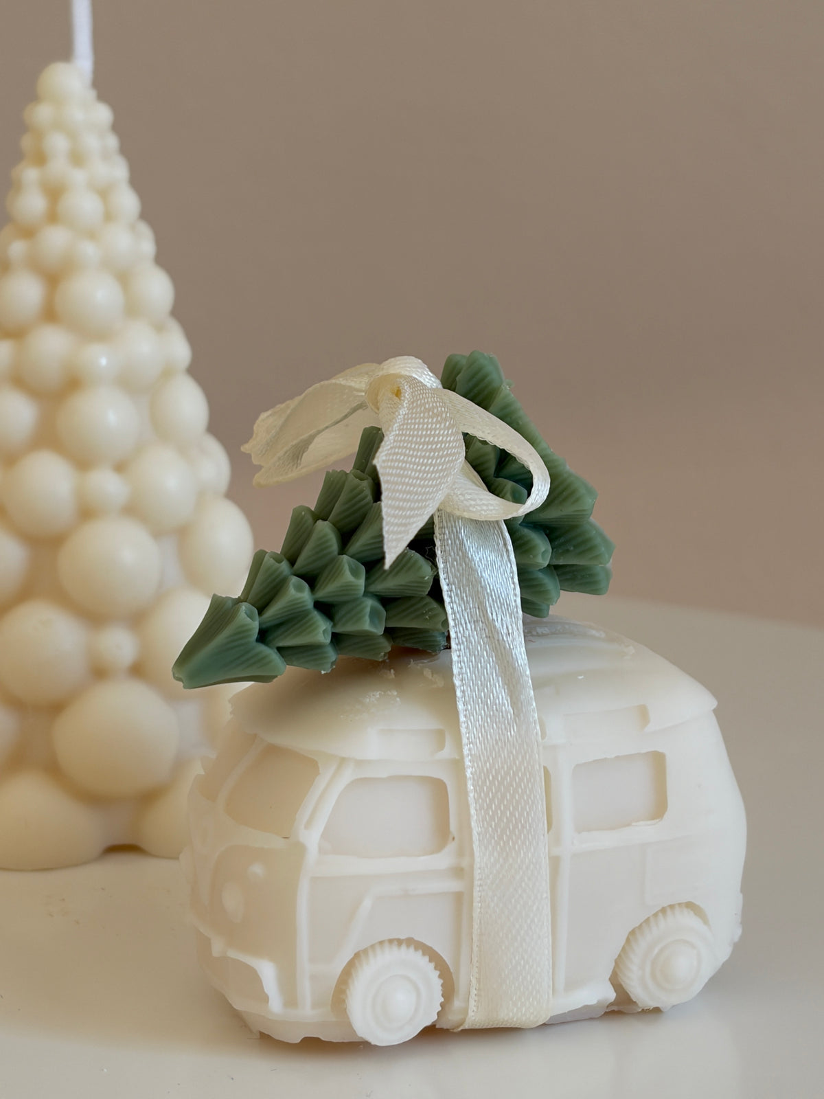 Christmas van - Auto Kerze aus Rapswachs