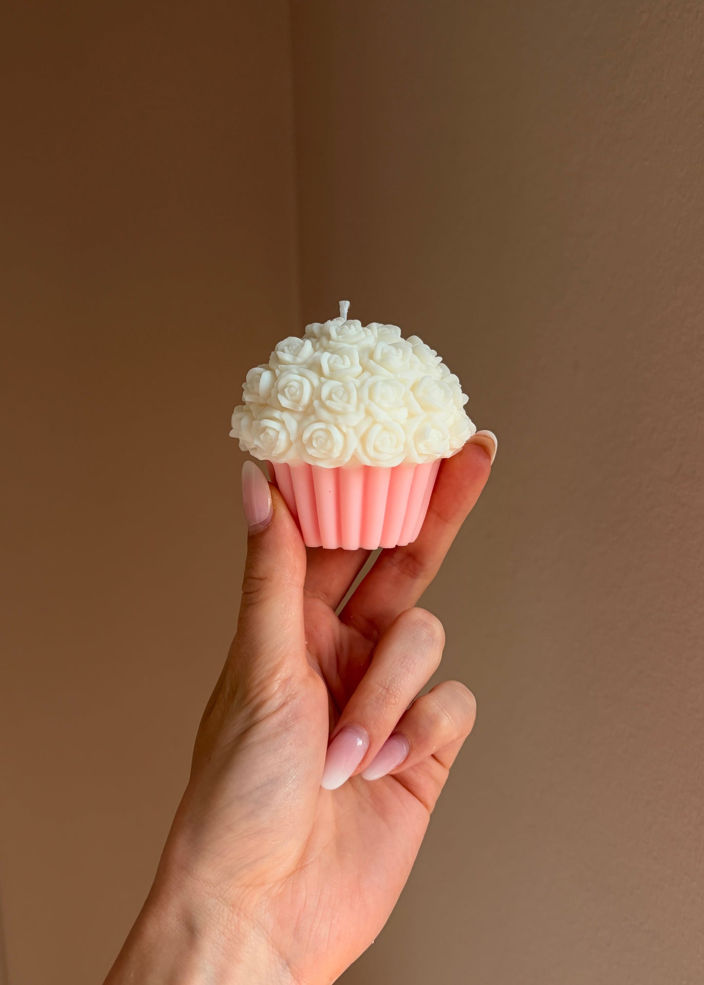 Rose Cupcake - Kerze aus Rapswachs