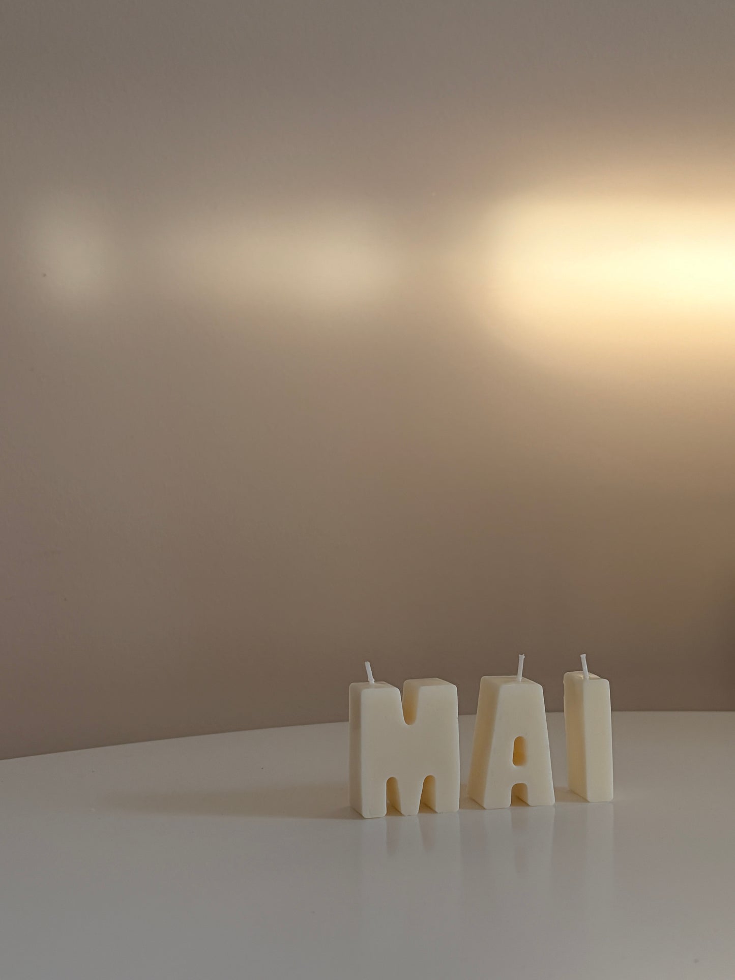 Alphabet Candle - Kerze aus Rapswachs